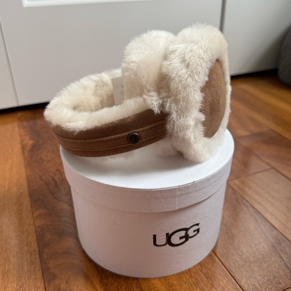 UGG Earmuffs - Brand New